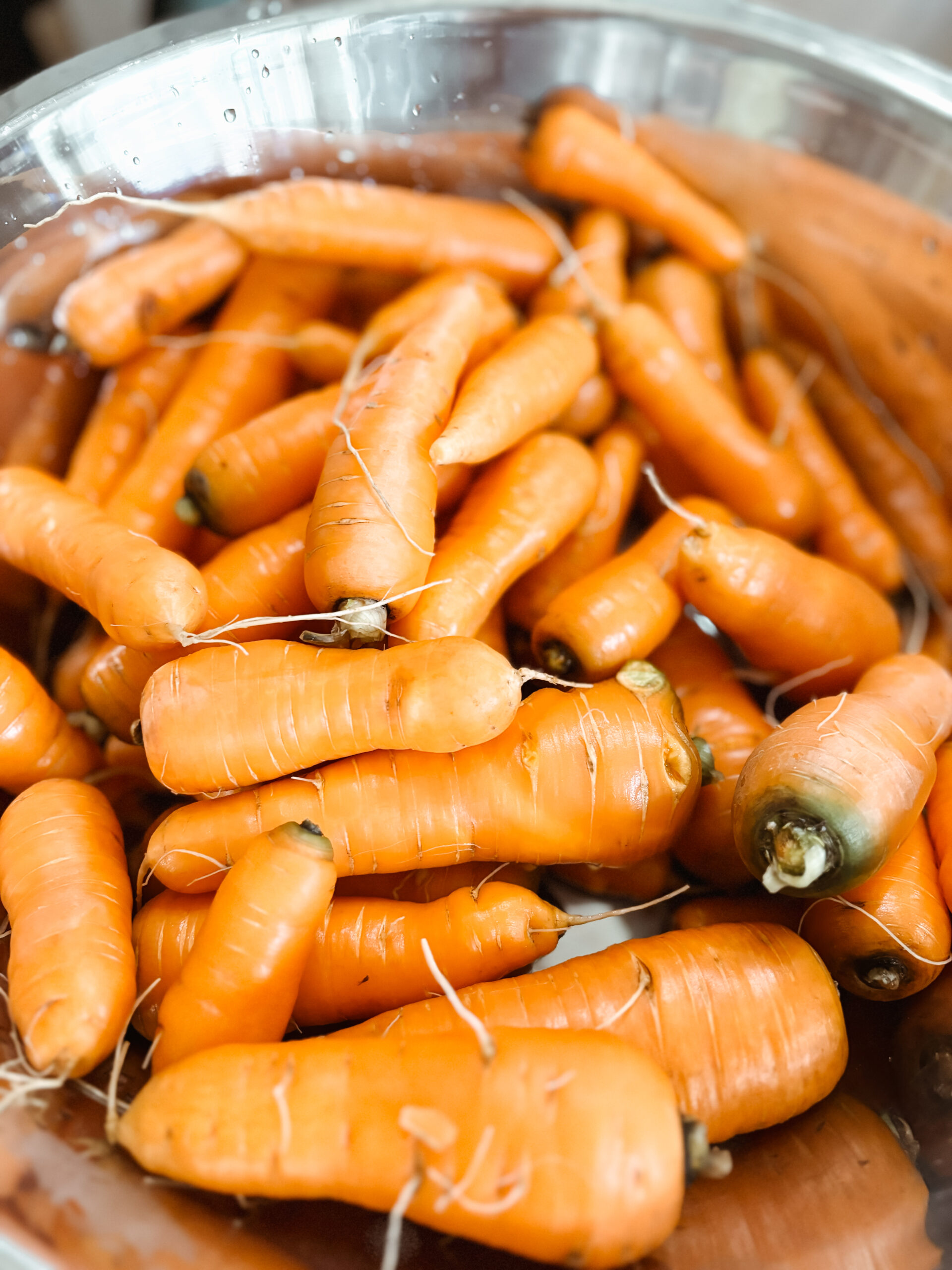 Cleaned carrots for pressure canning