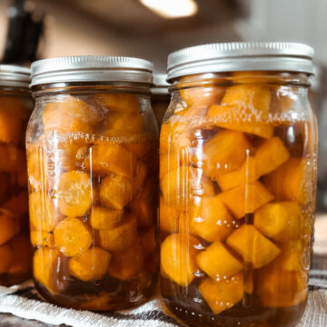 Featured image pressure canned raw carrots