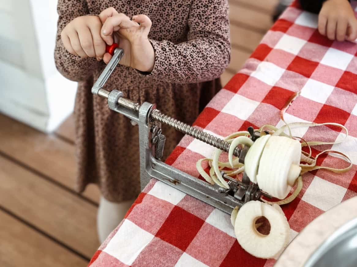 Peeling and coring apples for applesauce